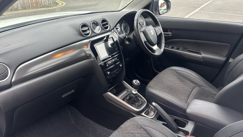 Suzuki Vitara 1.4 Boosterjet 48V Hybrid SZ5 5dr Petrol Estate